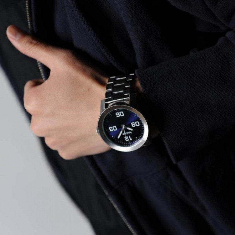 Ceas Barbati, Nixon, The Corporal A346-1258