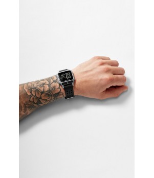 Ceas Nixon, Staple A1320-130
