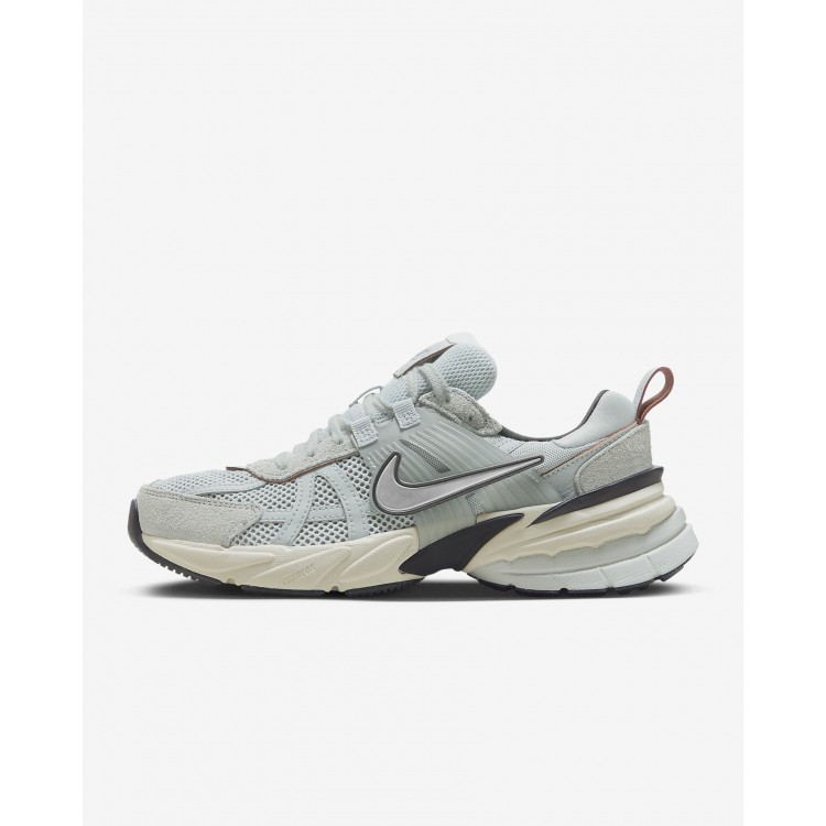 Pantofi Sport Dama, Nike, V2K Run FN6703-002 Pantofi Sport Dama, Nike, V2K Run FN6703-002