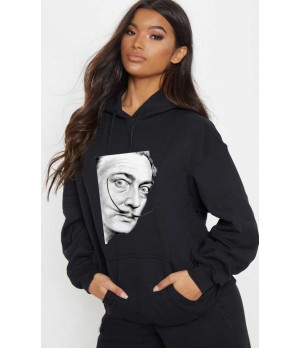 Hanorac dama negru - Dali - Portret