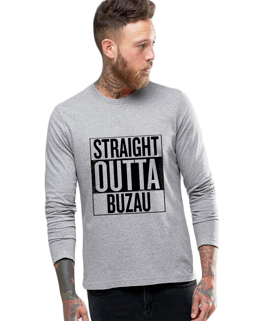 Bluza barbati gri cu text negru - Straight Outta Buzau