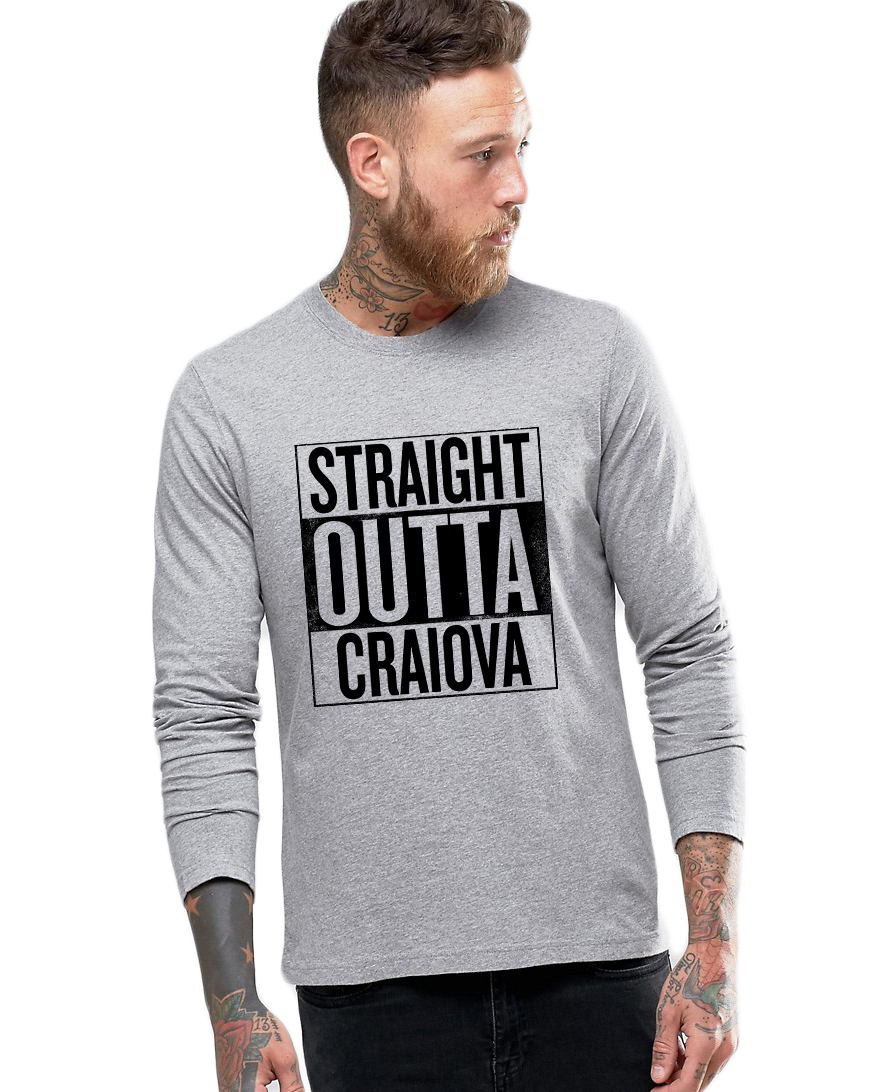 Bluza barbati gri cu text negru - Straight Outta Craiova